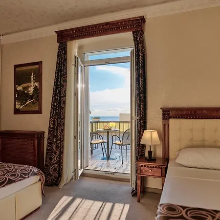 Schubert Οπατία