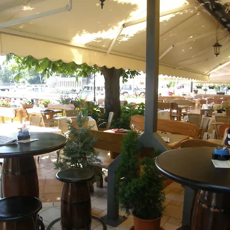 מלון Schubert אופטיה