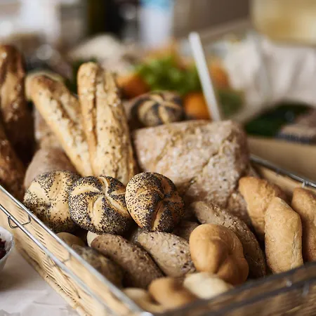 מלון Schubert אופטיה