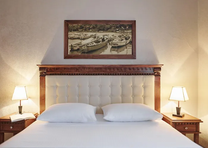 Отель Schubert 4*