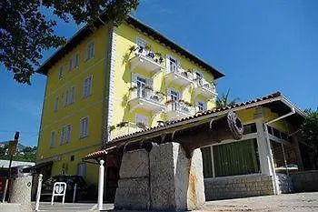 Schubert Hotel 4*