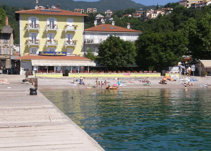 舒伯特酒店 4* 奥帕提亚